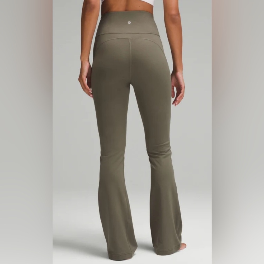 NWT Lululemon Groove SHR Nulu Flared Pants Regular 6 - Picture 2 of 6